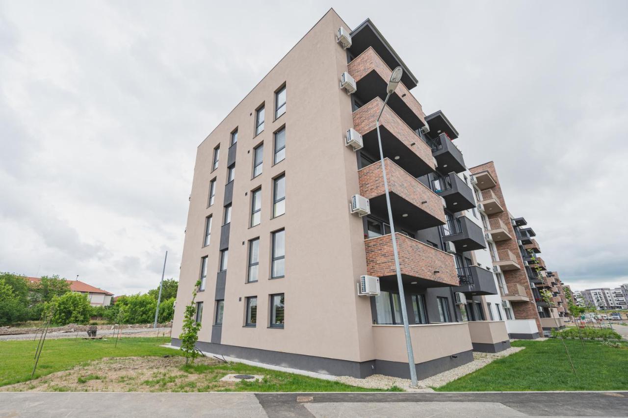 Serene Flat Lägenhet Oradea Exteriör bild
